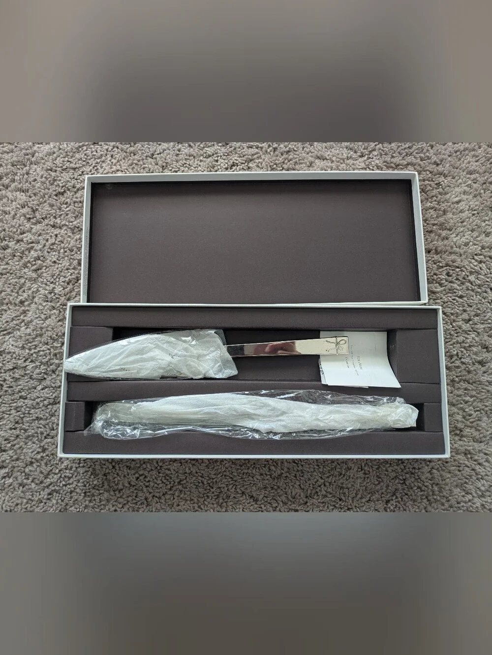 Vera Wang Love Knots Cake Knife and Server Set